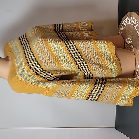 UMGEE GOLD STRIPED CREW NECK SWEATER WITH LONG FLARED SCALLOPED SLEEVES - Picture 1 of 14